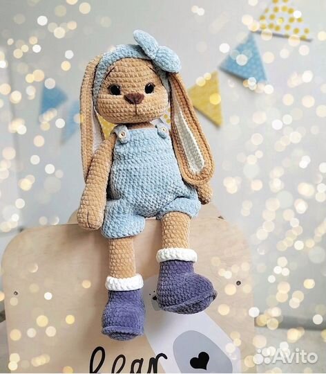 Вязаный крольчонок Маруся