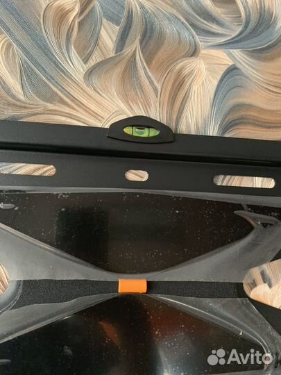 Крепление для телевизора на стену