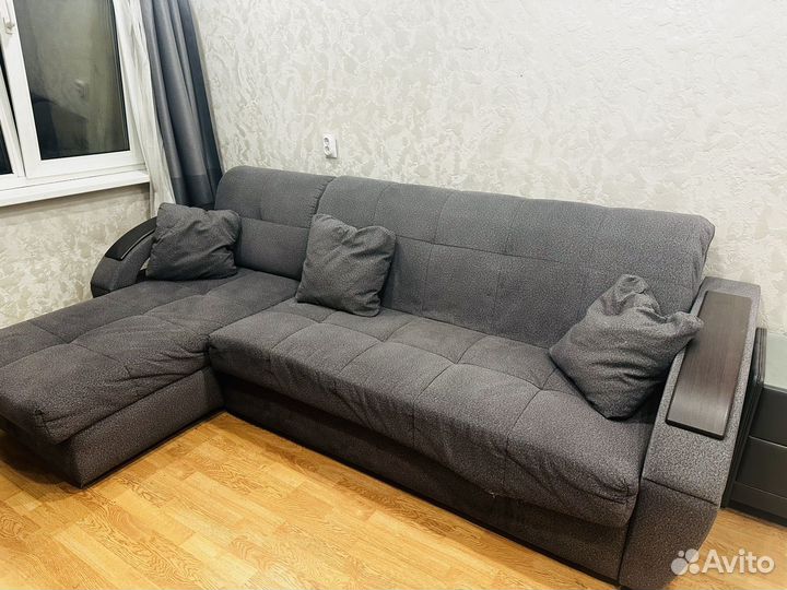 Большой раскладной угловой диван бу