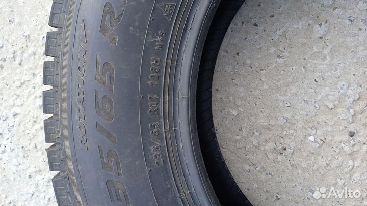 Pirelli Ice Zero 235/65 R17