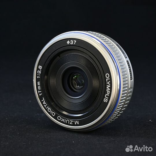 Olympus 17 2.8