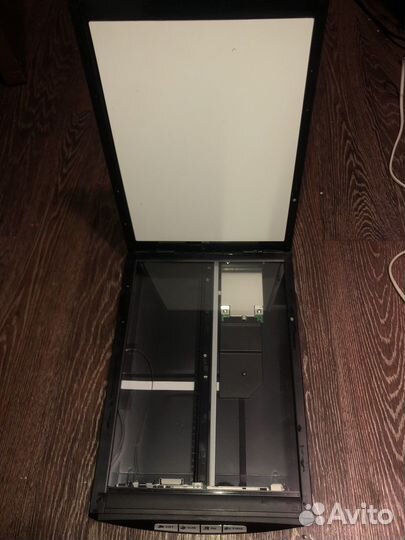 Сканер Canon lide 100