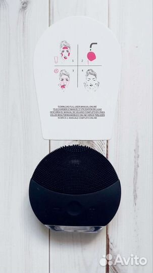 Ультразвуковая щетка для чистки лица