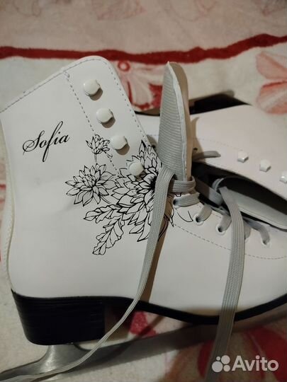 Коньки фигурные София