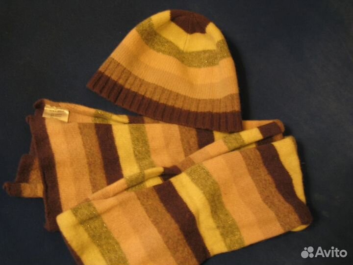 Шапка с шарфом