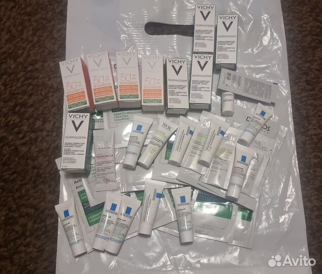 Набор косметики пакетом