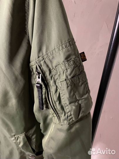 Бомбер alpha industries