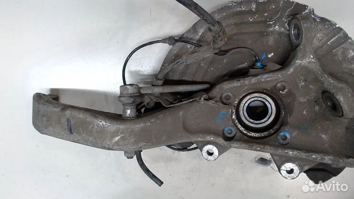 Ступица (кулак, цапфа) левая передняя BMW X5 E70