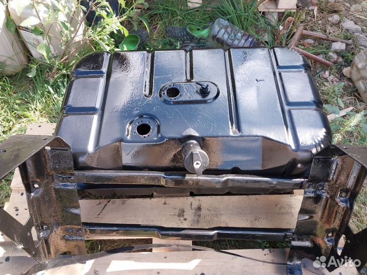 Топливный бак на валдай