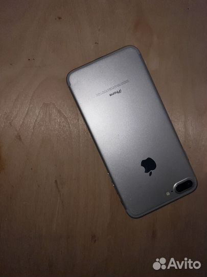 Телефон iPhone 7 plus