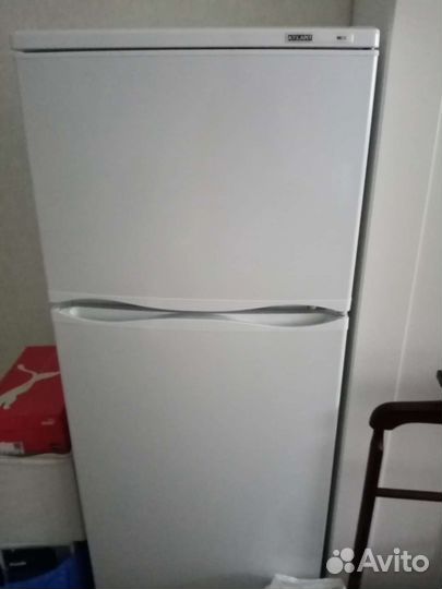 Холодильник атлант бу