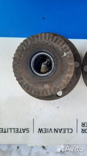 Задняя ступица под абс на ауди 100 С4