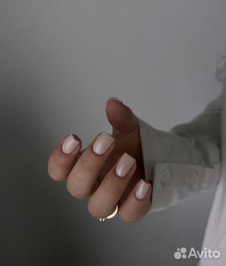 Маникюр и педикюр