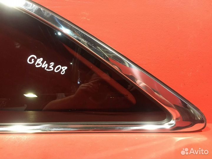 Стекло в кузов заднее левое Kia Sorento 3 (Um)