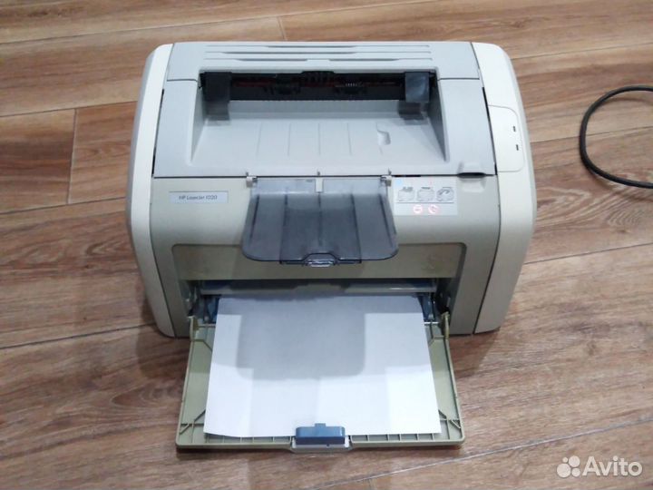 Лазерный принтер HP laserJet 1020