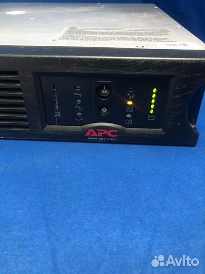 Ибп APC smart-UPS 750