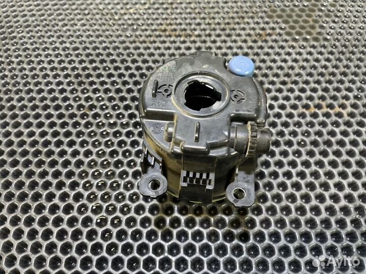 Туманка прав. Nissan Pathfinder