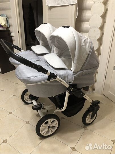 Коляска для двойни