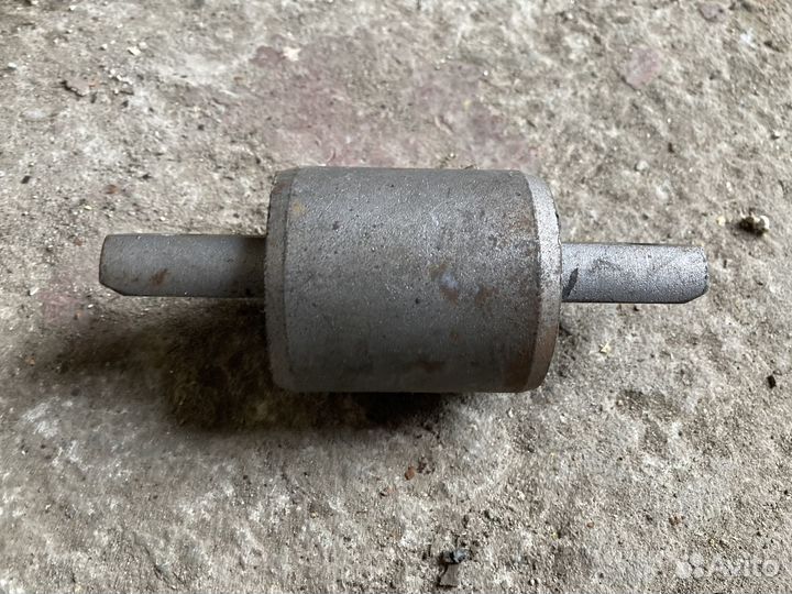 Сайлентблок переднего рычага Вольво Volvo S60, S80