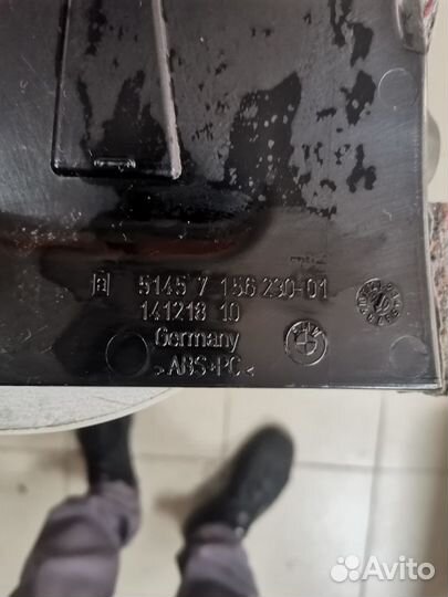 Облицовка пространства для ног пер.пас. бмв Е60