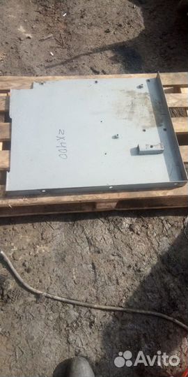 Пластина крепления cover 8098613 Hitachi ZX400