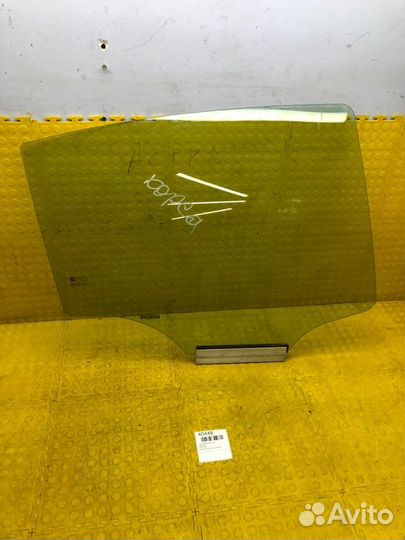 Стекло двери заднее правое Opel Astra H