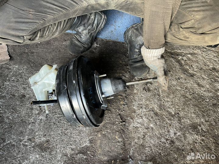 Вакуумник бмв х5 е53 дорест