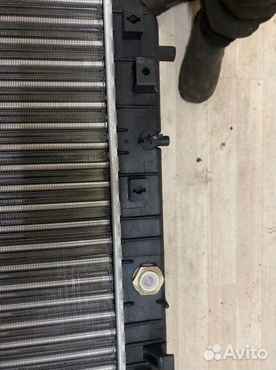 Радиатор охлаждения Шевроле Лачетти 1.6 A/T