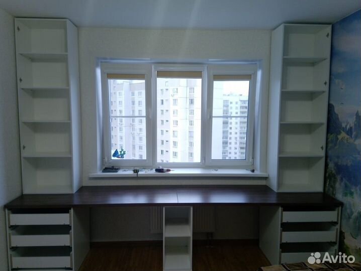 Рабочая зона со шкафом