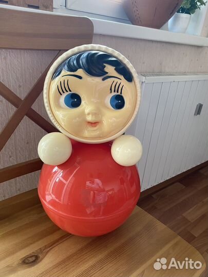 Неваляшка большая