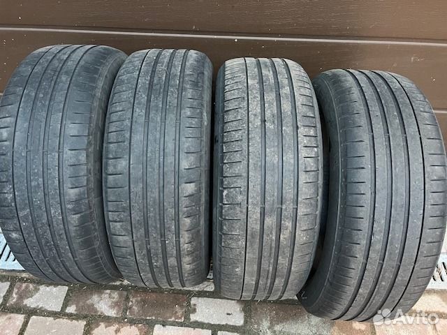 Pirelli P Zero 235/55 R18 100V