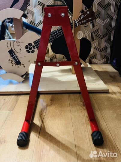 Стойка для Гитары (универсальная)