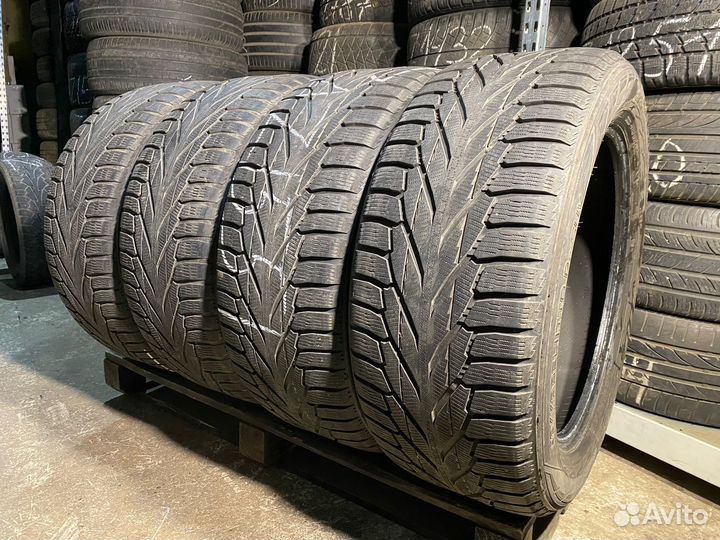 Nokian Tyres Hakkapeliitta R2 SUV 275/50 R20 113R