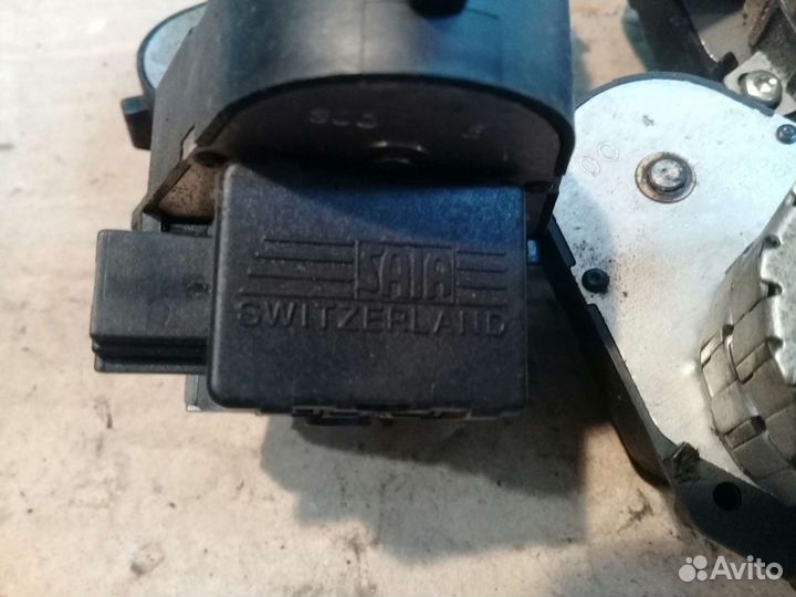 Моторчик заслонки печки BMW 5 E39