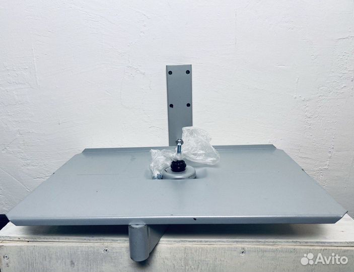 Полка подвесная металлическая