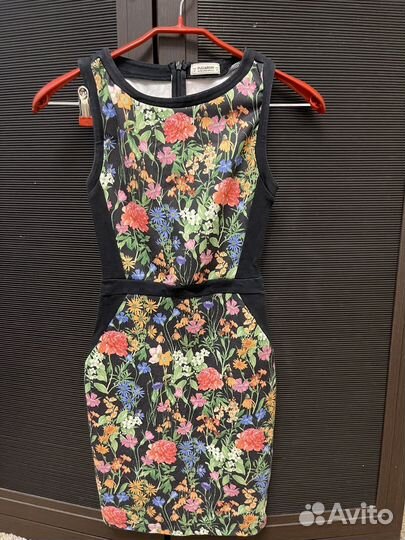 Платье pull bear xs