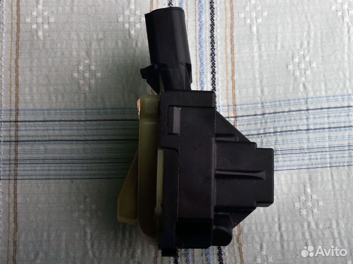 Контактная группа замка зажигания 04685719AD