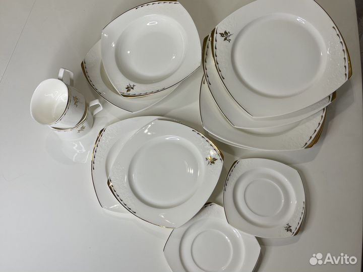 Новый набор посуды 12 предметов