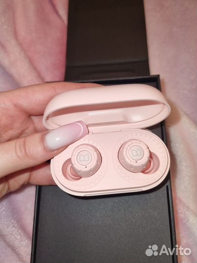 Беспроводные наушники