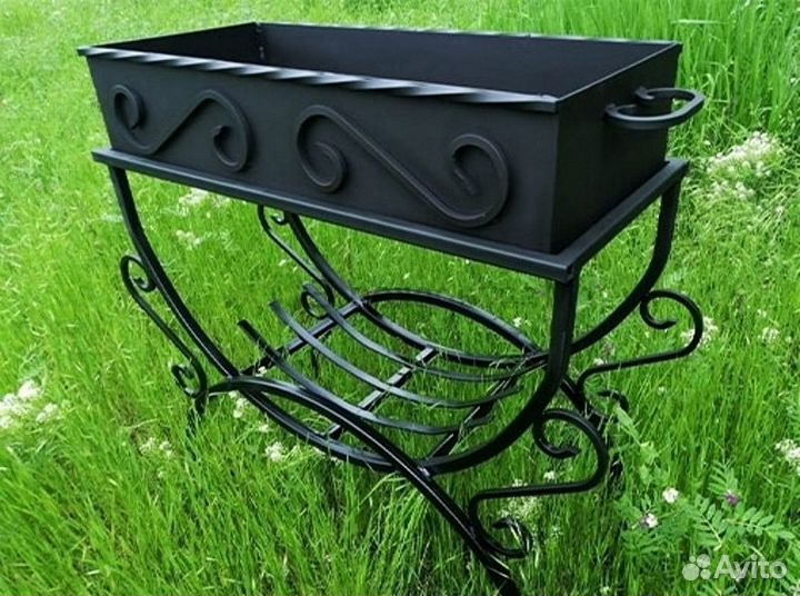 Мангал с крышей