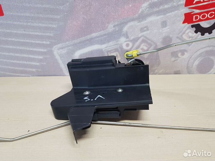 Замок двери задний левый Renault Sandero Stepway 2