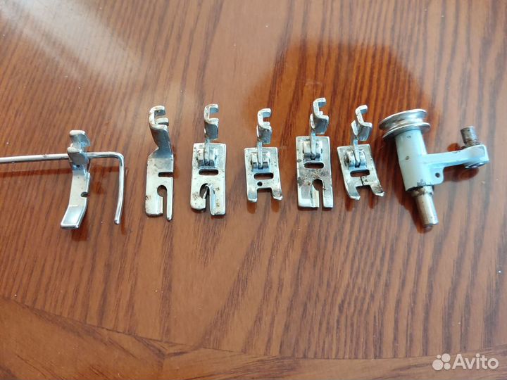 Лапки для швейных машин чайка