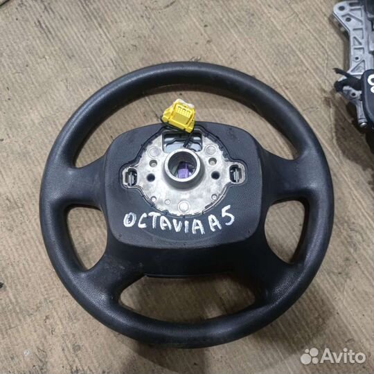 Руль с подушкой Skoda Octavia A5