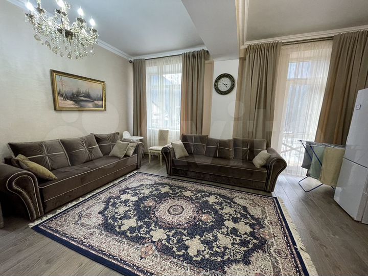 3-к. квартира, 80 м², 2/10 эт.