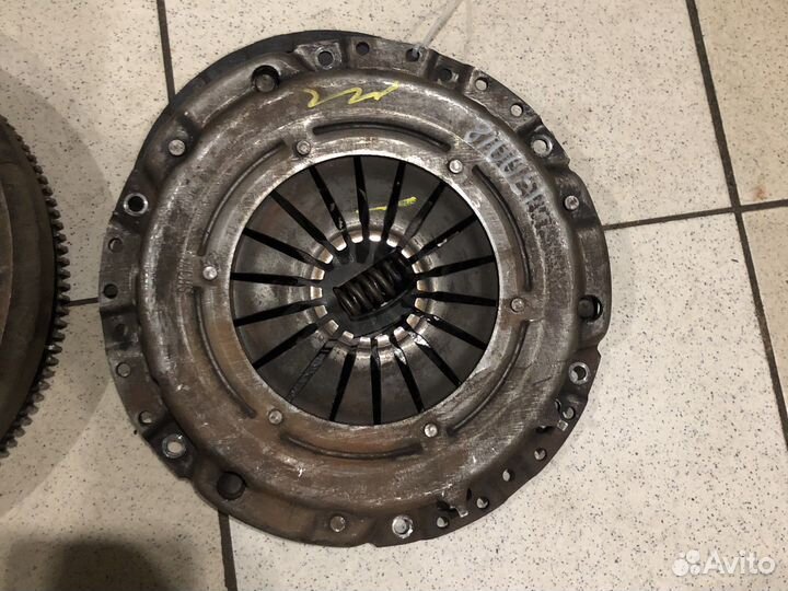 Маховик со сцеплением skoda octavia a4 typ
