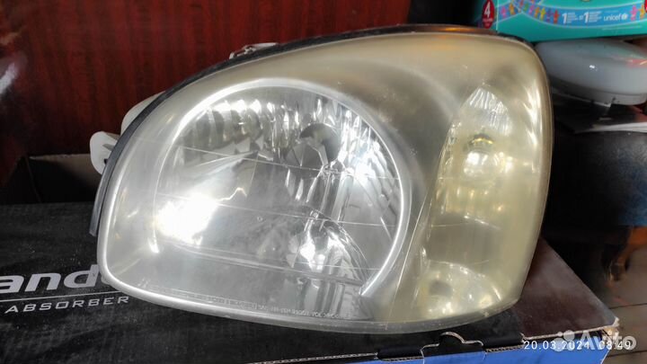 Фара левая Hyundai Santa fe