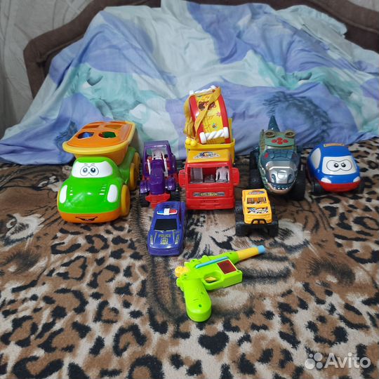 Детские вещи и игрушки