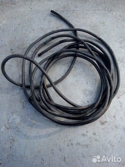 Резинка замок уплотнения лобового стекла