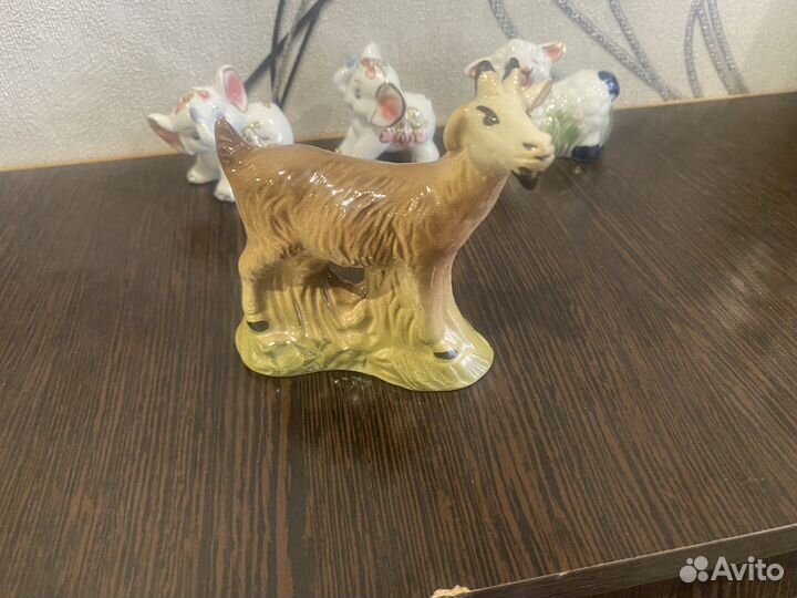 Фарфоровые статуэтки