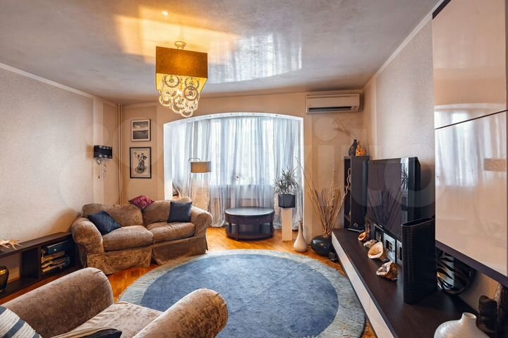 4-к. квартира, 100 м², 7/9 эт.